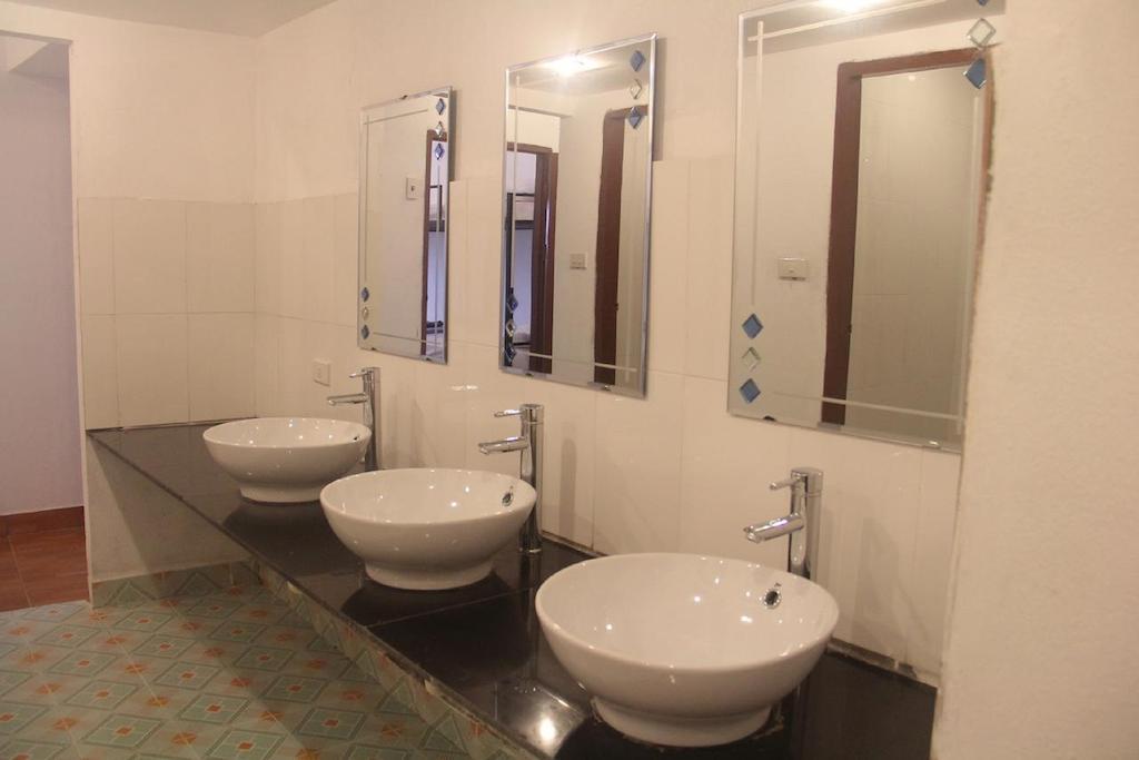Lpq Backpackers Hostel 琅勃拉邦 客房 照片