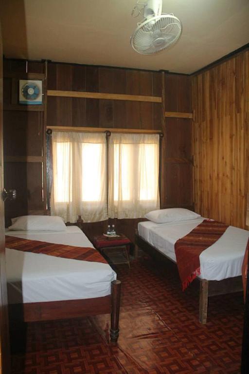 Lpq Backpackers Hostel 琅勃拉邦 客房 照片