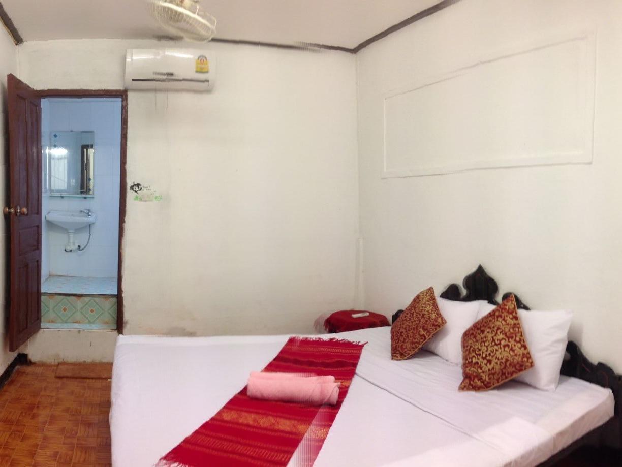 Lpq Backpackers Hostel 琅勃拉邦 外观 照片